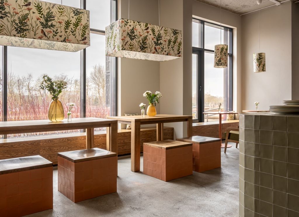 Продаётся Simple Cafe в ЖК Левада с видом на реку Свислочь
